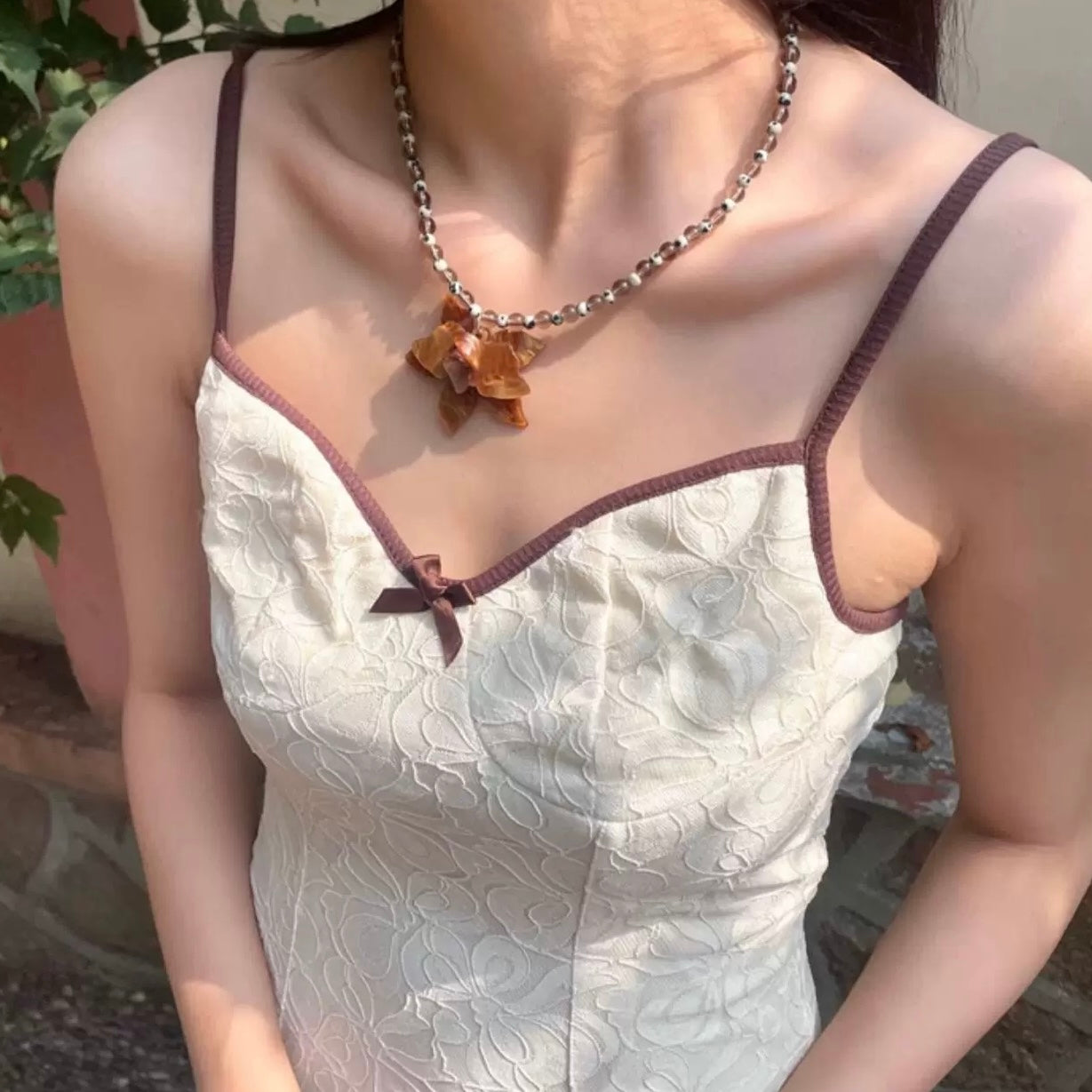 (feuil)LES. “Lily’s Poise” Necklace