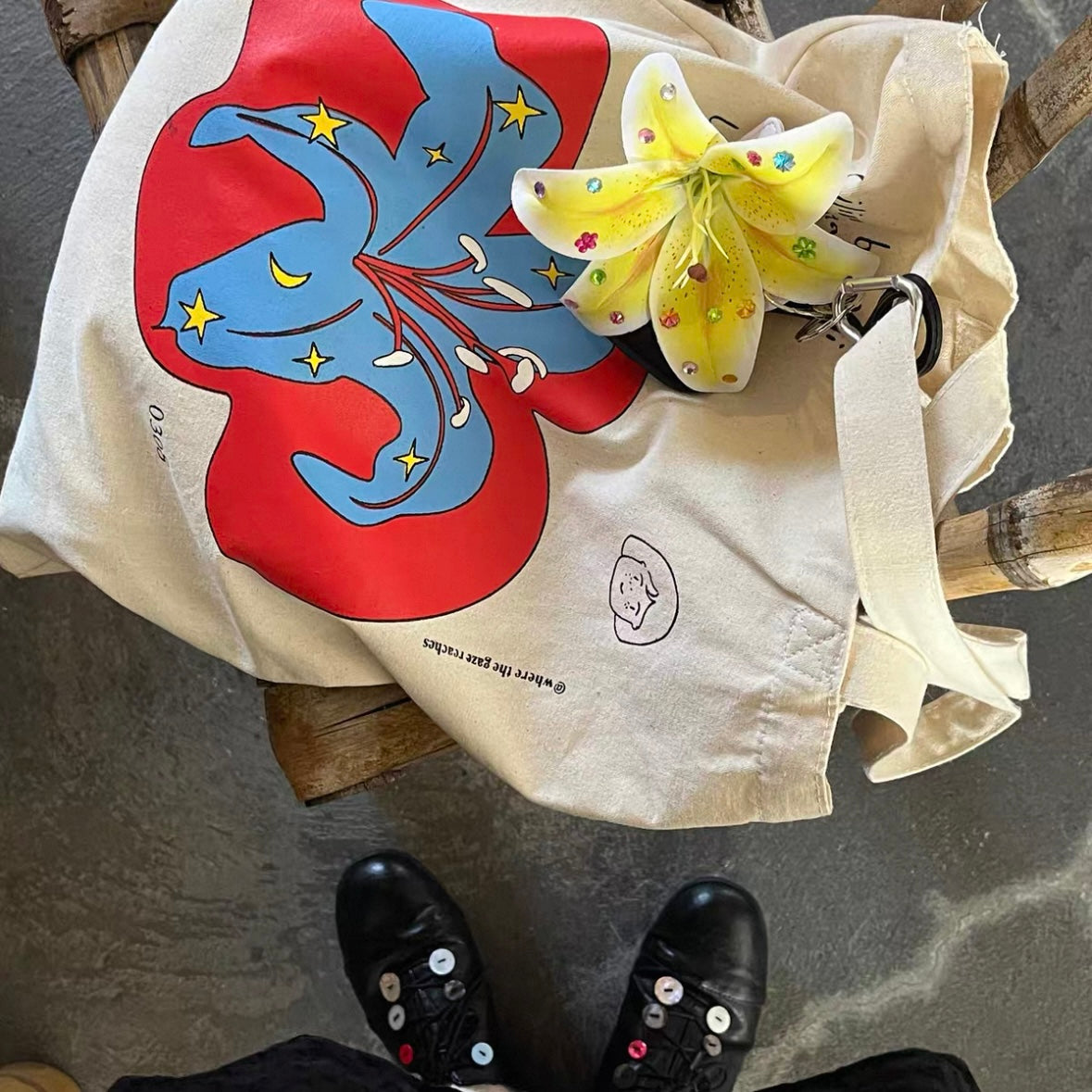 (feuil)LES. “Star Lily Equality” Tote