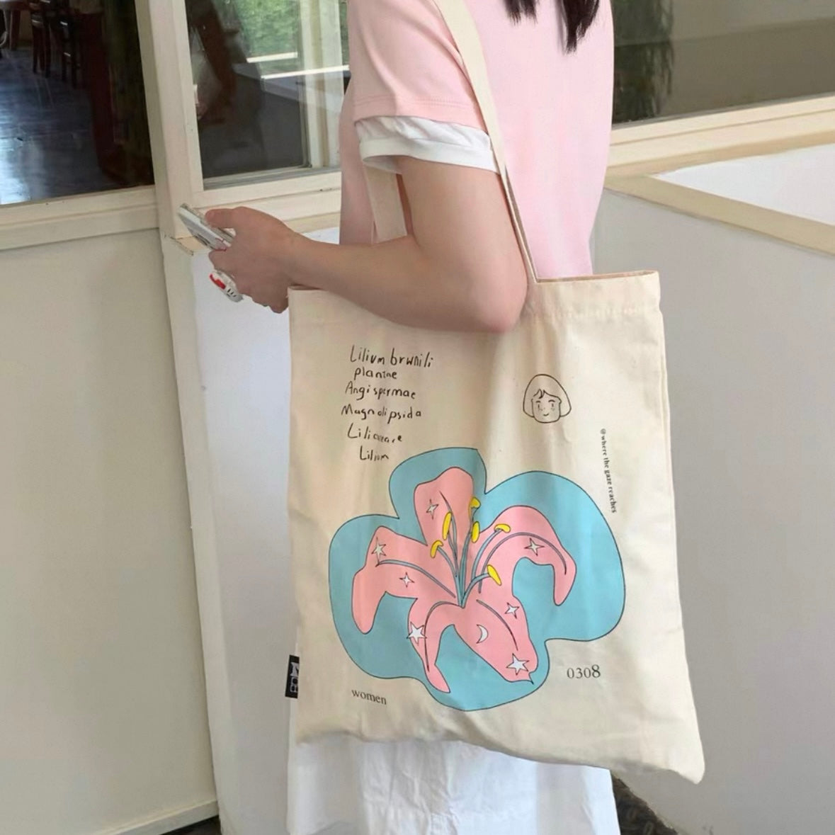 (feuil)LES. “Star Lily Equality” Tote