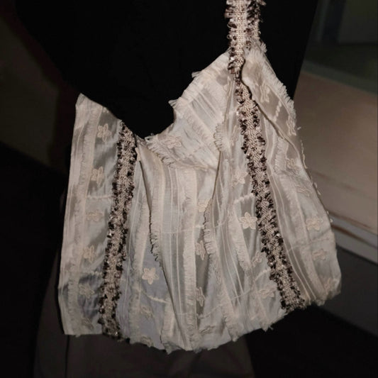 (feuil)LES. "Neo-Lace" Tote