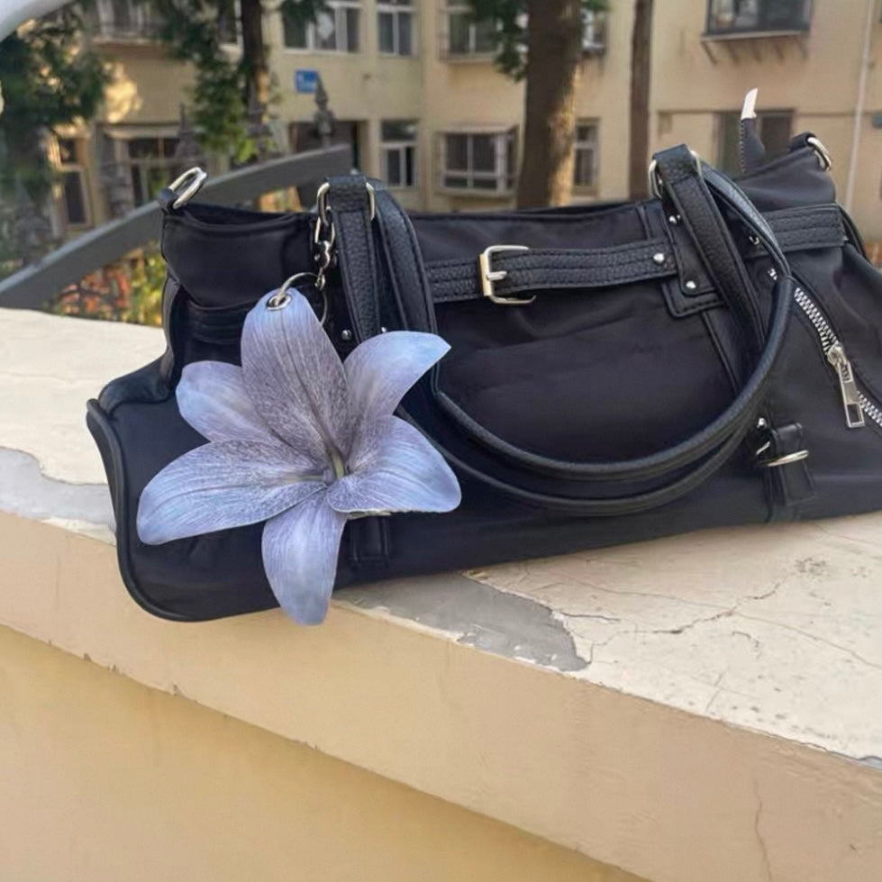 (feuil)LES. “Lily’s Switch” Necklace