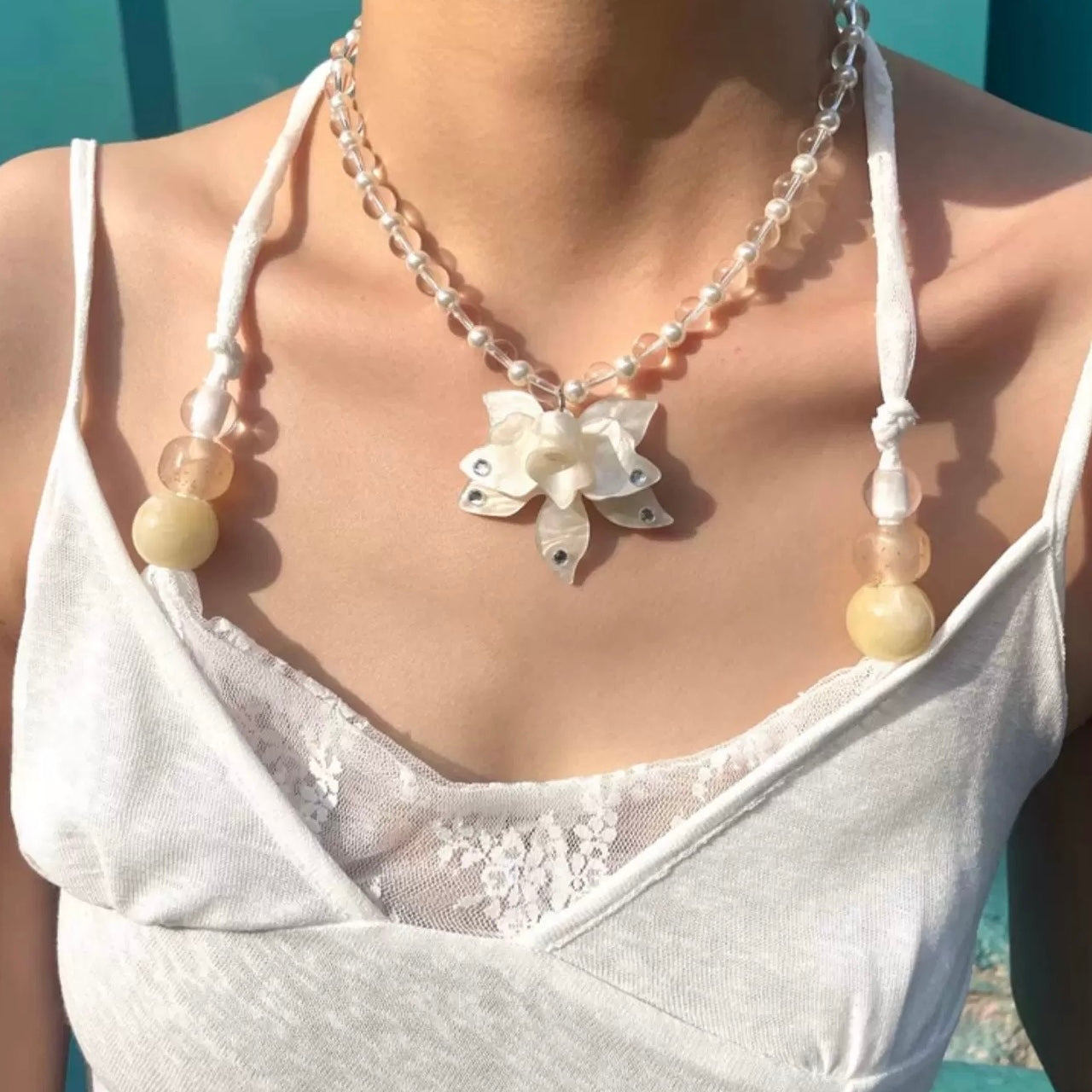 (feuil)LES. “Lily’s Poise” Necklace