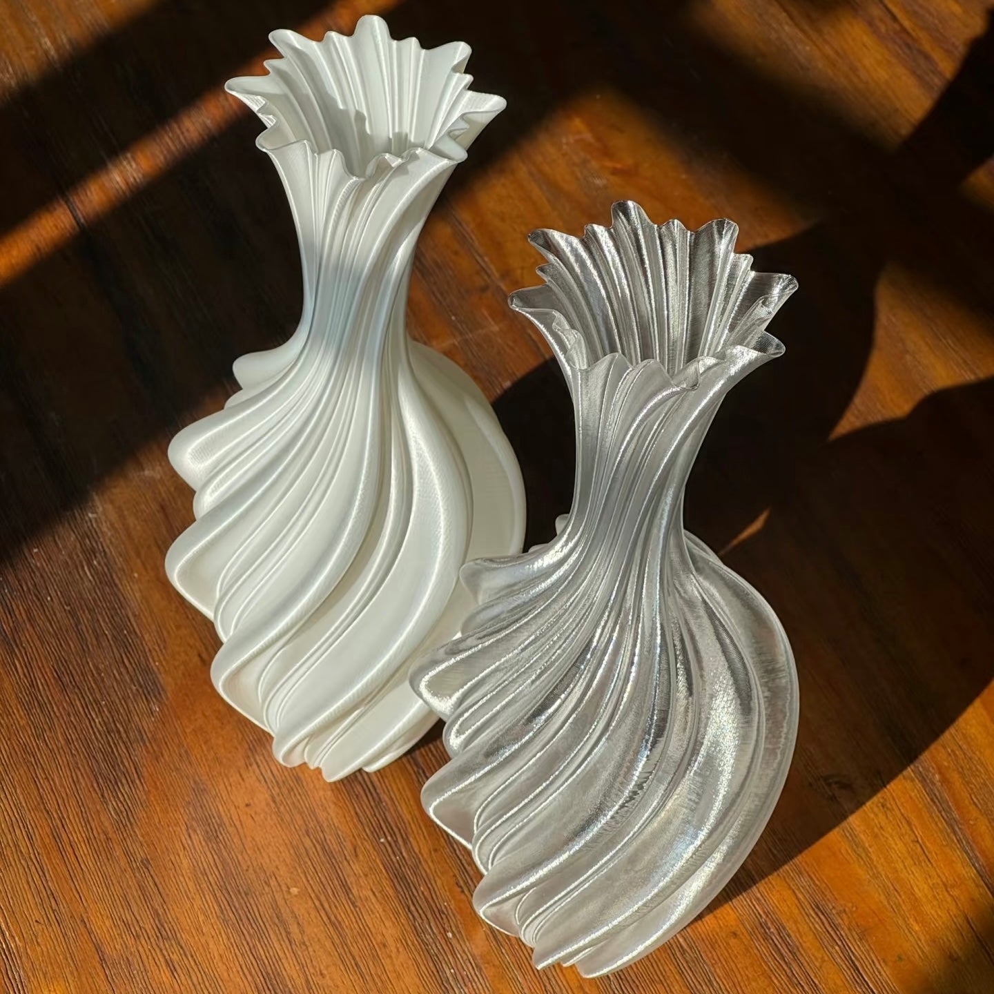 (feuil)LES. "Quiet Column" 3D printing vase